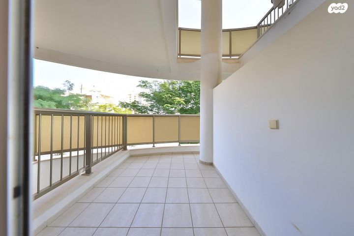 דירה, מנחם בגין 29, נווה גנים, קרית מוצקין