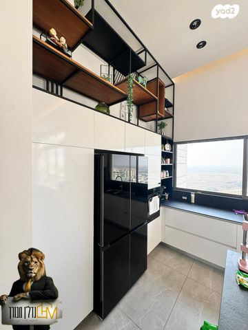 גג/ פנטהאוז, יוסף אבו, נתיבות מערב, נתיבות