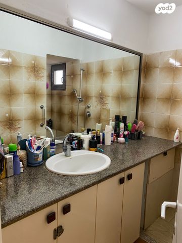 דירה, שדרות המגינים, קרית אליהו, חיפה