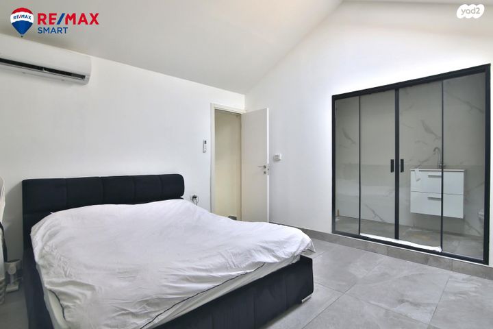 דירה, מנחם בגין, נווה גנים, קרית מוצקין