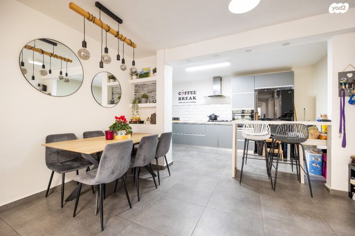 דירה, עולי הגרדום 340, ארמון הנציב, תלפיות מזרח, ירושלים