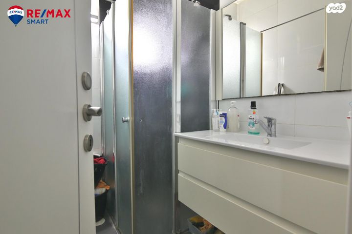 דירה, מנחם בגין, נווה גנים, קרית מוצקין