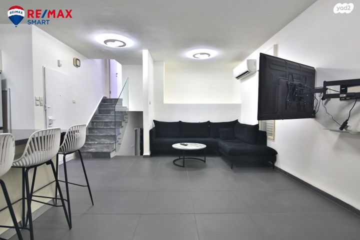 דירה, מנחם בגין, נווה גנים, קרית מוצקין