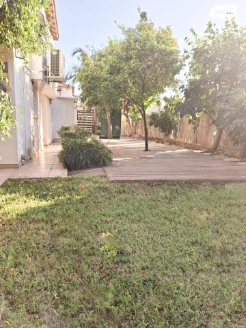 דו משפחתי, גבעת אלונים, כפר יונה