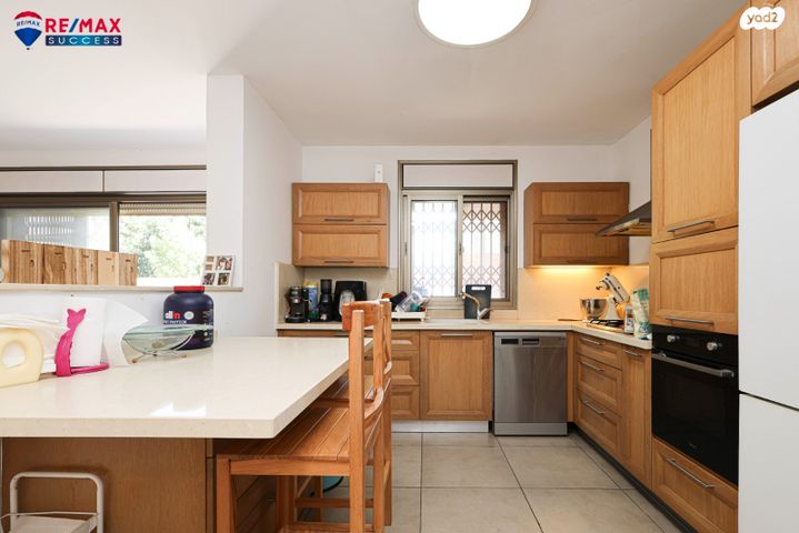 דירת גן, עוזי חיטמן 34, קרית האמנים, מצליח, רמלה