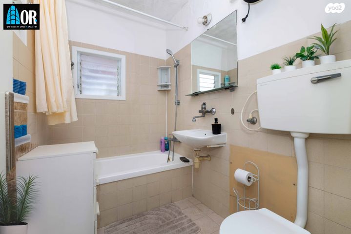 דירה, הצבעוני, קרית ראשון, ראשון לציון