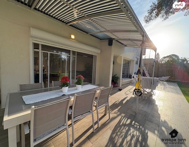 בית פרטי/ קוטג', עומר