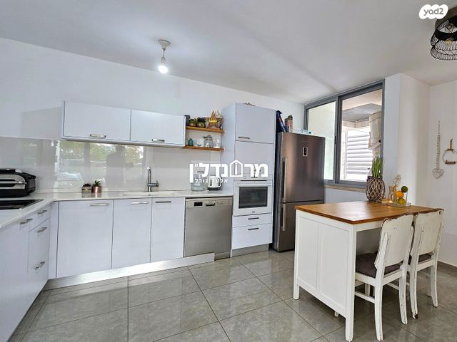 דירה, לוין שמעון זאב, מרכז, הרצליה