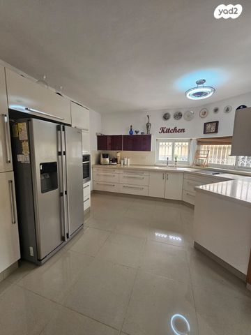 הרב חי חביב 