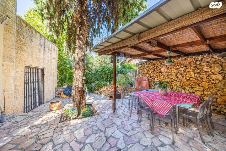 דירה, גבעת זאב