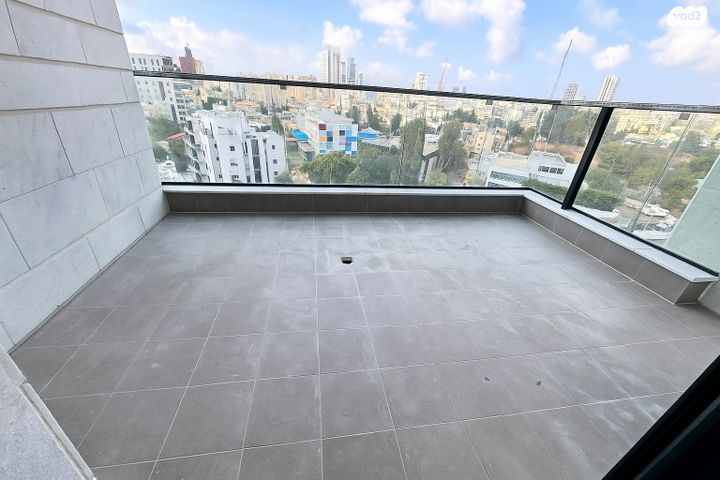 דירה, הרא"ה 90, שכונת הלל, רמת גן