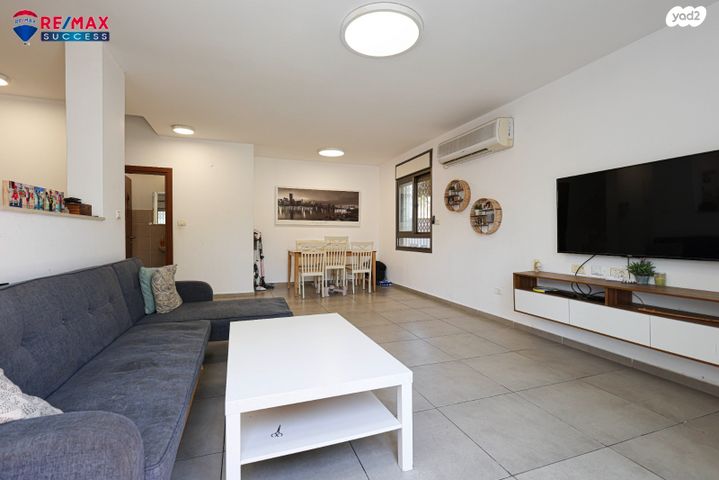 דירת גן, עוזי חיטמן 34, קרית האמנים, מצליח, רמלה