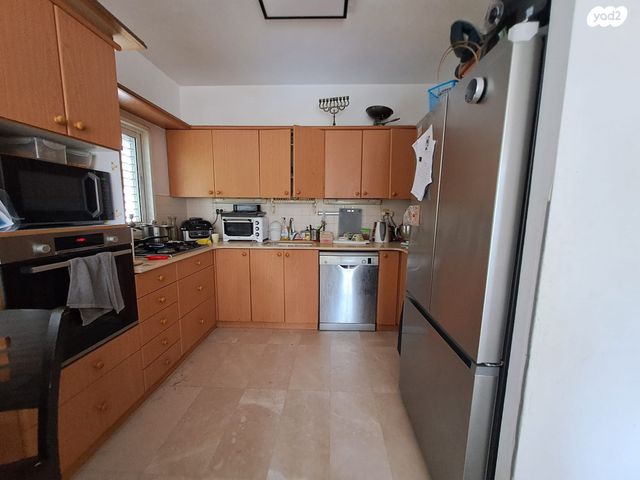 דירה, ז'בוטינסקי, ארלוזורוב, גבעתיים