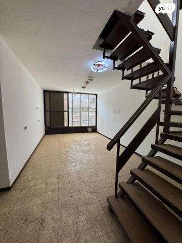 הרב נויפלד 13