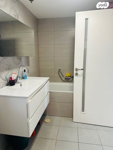 דירה, האירוס, ראשון לציון