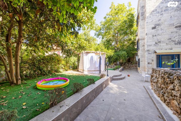 דירה, גבעת זאב