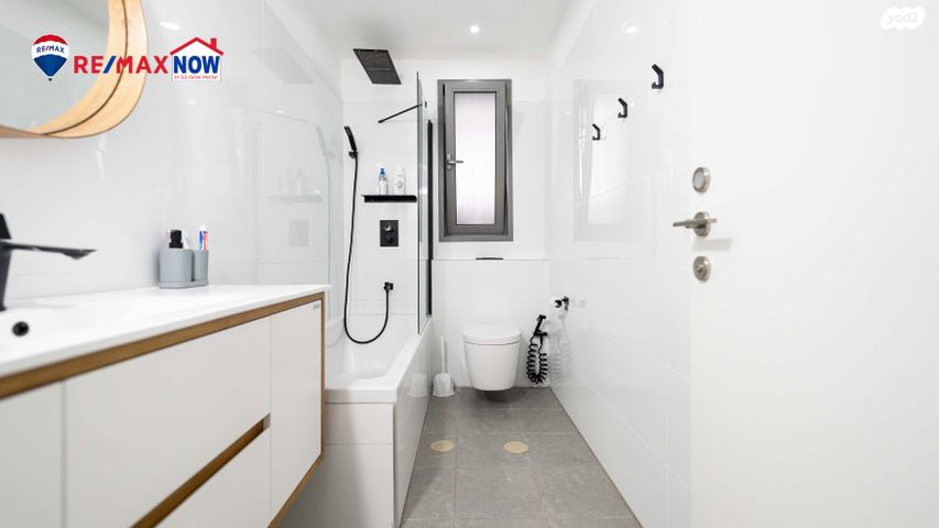 דירת גן, שדרות הרצל, נאות שמיר, יבנה