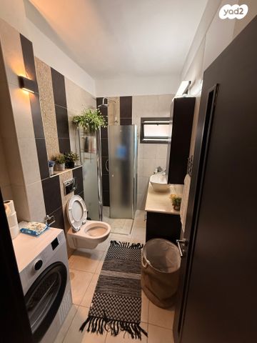 דירה, עגנון 42, דרום מערב ותיק, בת ים