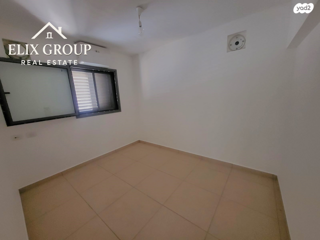 דירה, לח"י, גלי כרמל, טירת כרמל