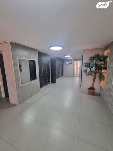 דירה, דקר 19, גני יער, לוד