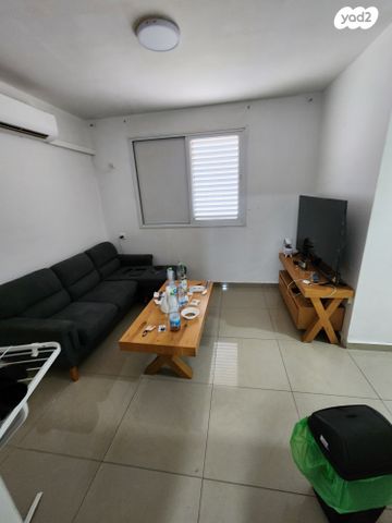 דירה, שכונה ב', באר שבע