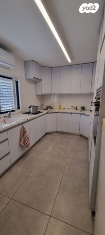 דירה, רבי עקיבא 32, הר שלום, בני ברק