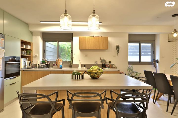 דירת גן, קרית מוצקין