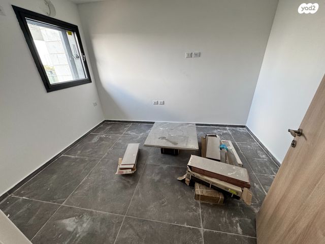 דירה, הרא"ה 90, שכונת הלל, רמת גן