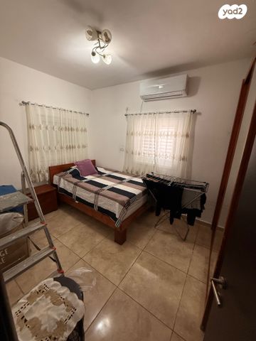 דירה, עגנון 42, דרום מערב ותיק, בת ים