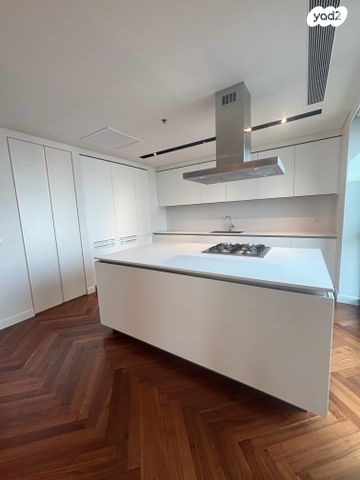 דירה, הרב ניסים 7, בבלי, תל אביב יפו