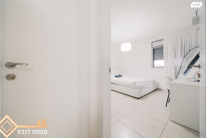 דירה, כלנית, נתיבות