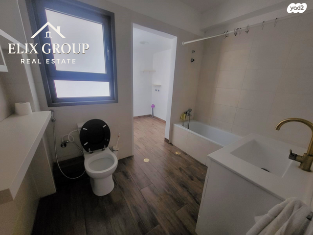 דירה, לח"י, גלי כרמל, טירת כרמל