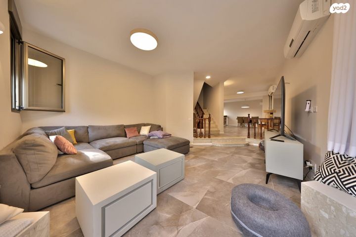 דו משפחתי, השיירה, קרית חיים מזרחית, חיפה