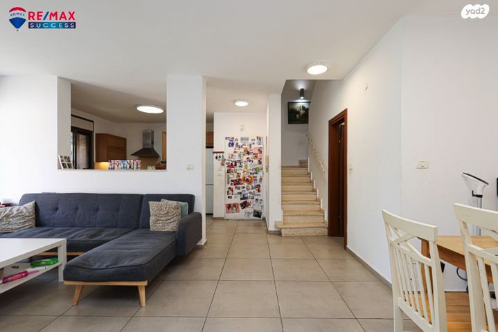 דירת גן, עוזי חיטמן 34, קרית האמנים, מצליח, רמלה