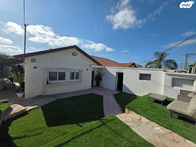 דו משפחתי, שדרות דרום אפריקה 39, אפרידר, אשקלון