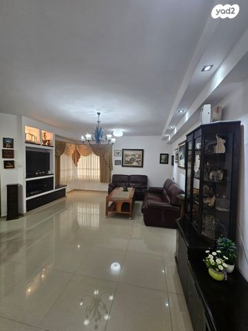 בית פרטי/ קוטג', הרב חי חביב, נאות לון, באר שבע