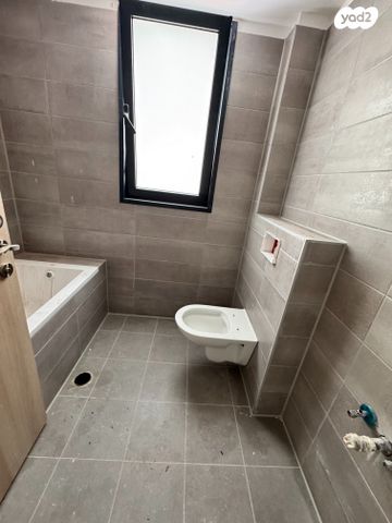 דירה, הרא"ה 90, שכונת הלל, רמת גן