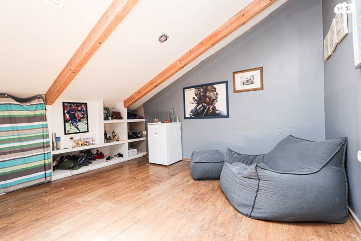 דו משפחתי, קדימה צורן