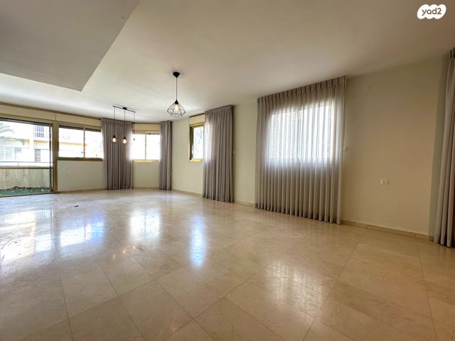 דירה, שלום עליכם, הצפון הישן - דרום, תל אביב יפו