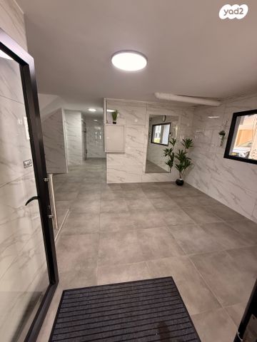 דירה, עגנון 42, דרום מערב ותיק, בת ים