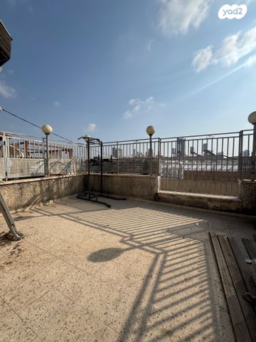 הרב נויפלד 13