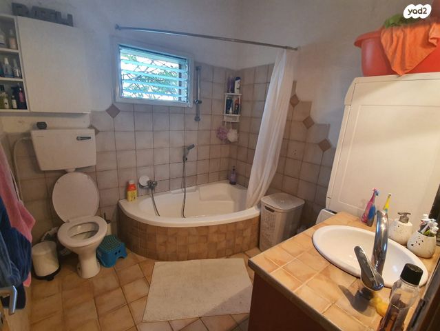 דירה, חרוזים, רמת גן