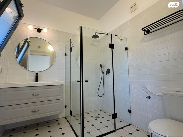 בית פרטי/ קוטג', חורשת האקליפטוס, אדמית / יערית, שלומי