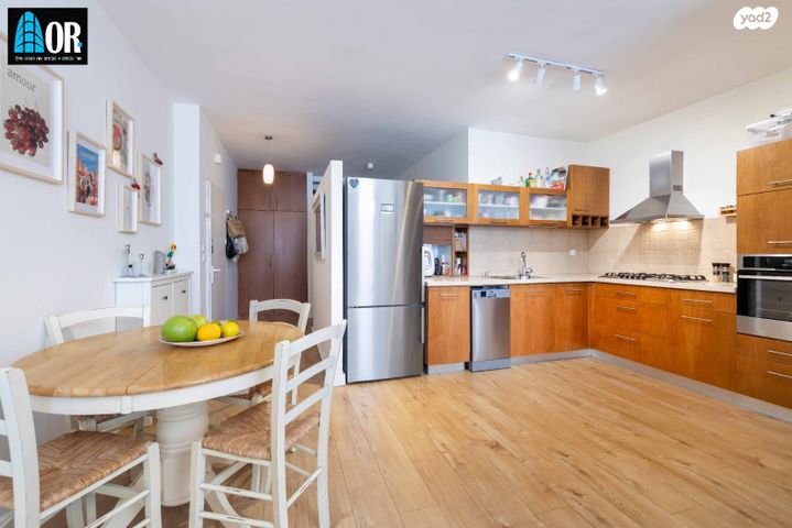 דירה, צבי הירשפלד, רמז, מערב ותיק, ראשון לציון