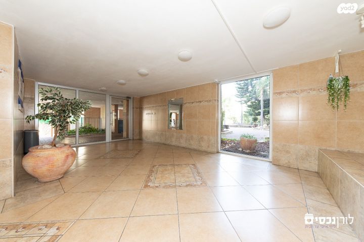 דירה, מעפילי אגוז 4, קרית דוד, רחובות