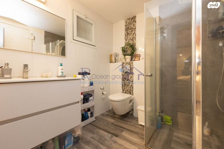 בית פרטי/ קוטג', אברהם אבן עזרא 8, רמת חן ובן ציון, נתניה