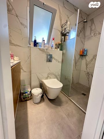 דו משפחתי, גלבוע, צוותא א, אלפי מנשה