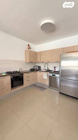 דירה, אברהם פררה 1, הולילנד, ירושלים