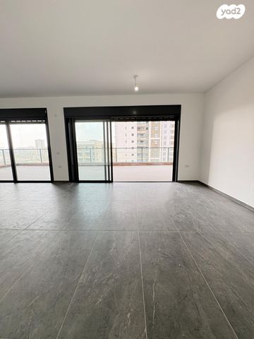 גג/ פנטהאוז, יער ביריה, נופי בן שמן, לוד