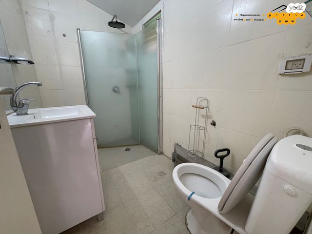 דירה, ישרש, ישרש